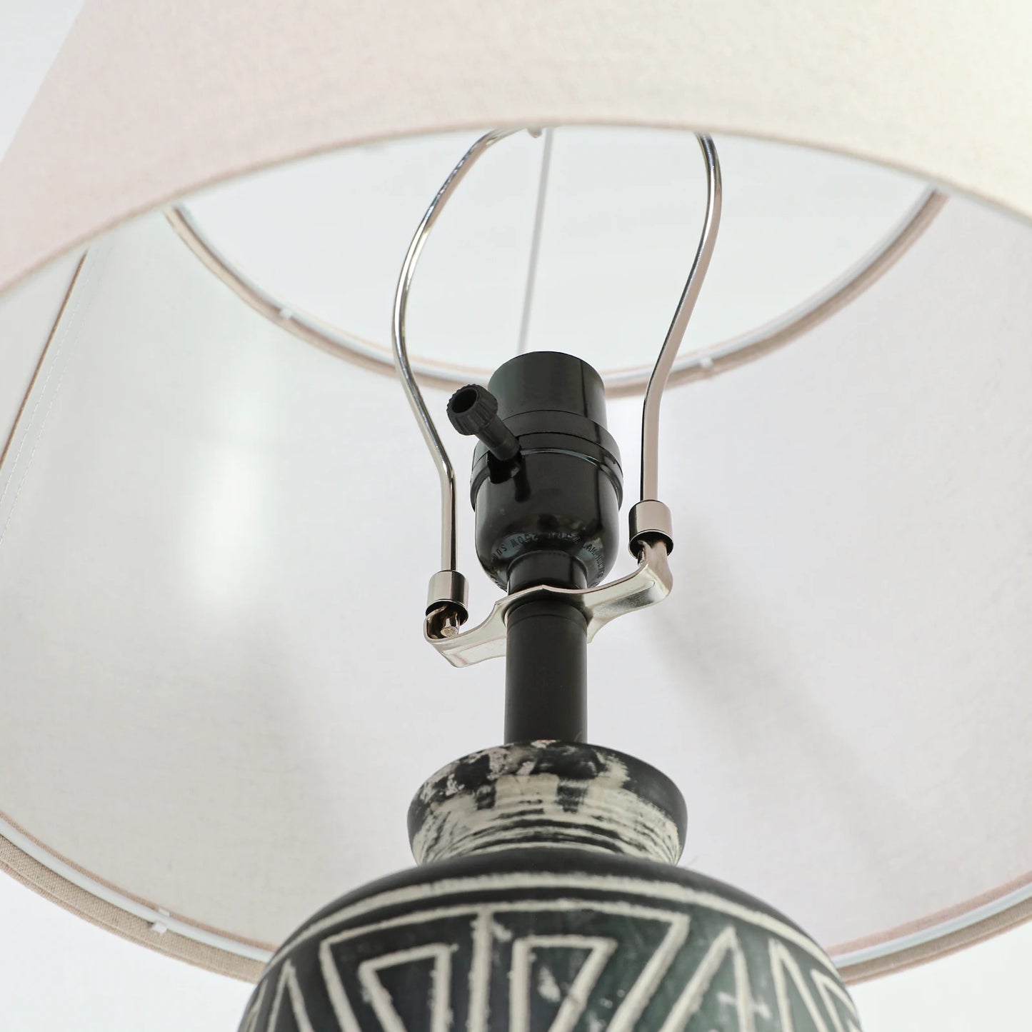 2 Pack 25-Inch Carved Geometric Ceramic Table Lamp