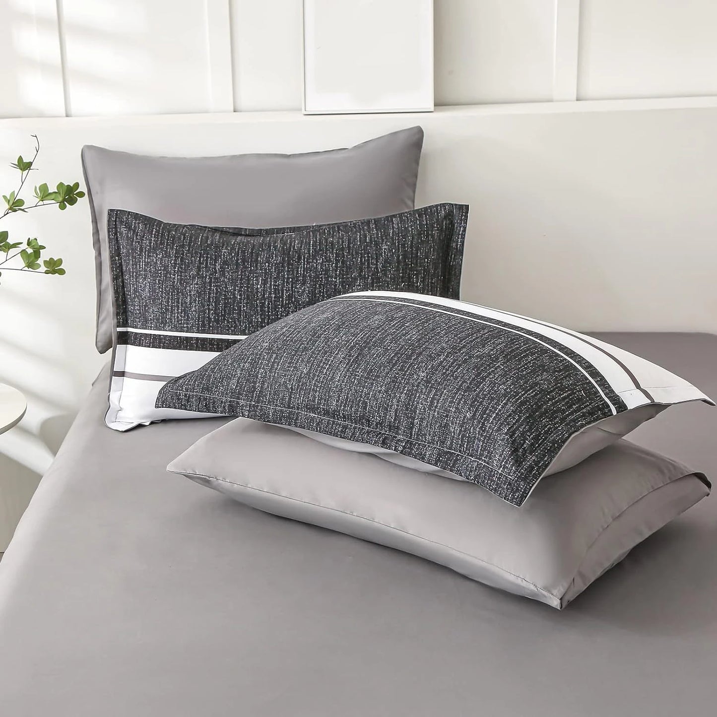 7 Pieces Striped Comforter Set